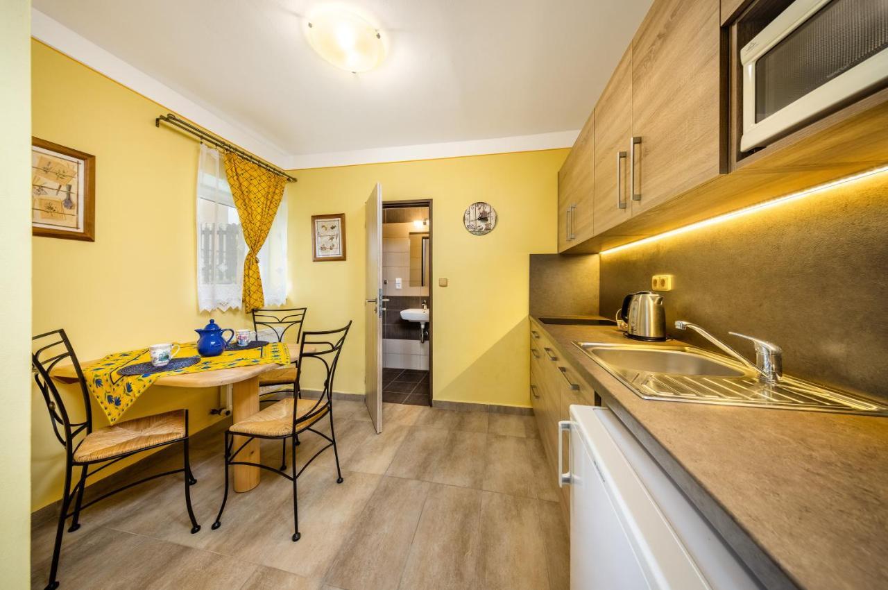 Villa Gardena Cesky Krumlov Bagian luar foto